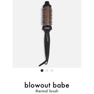 Amika Blowout Thermal Brush